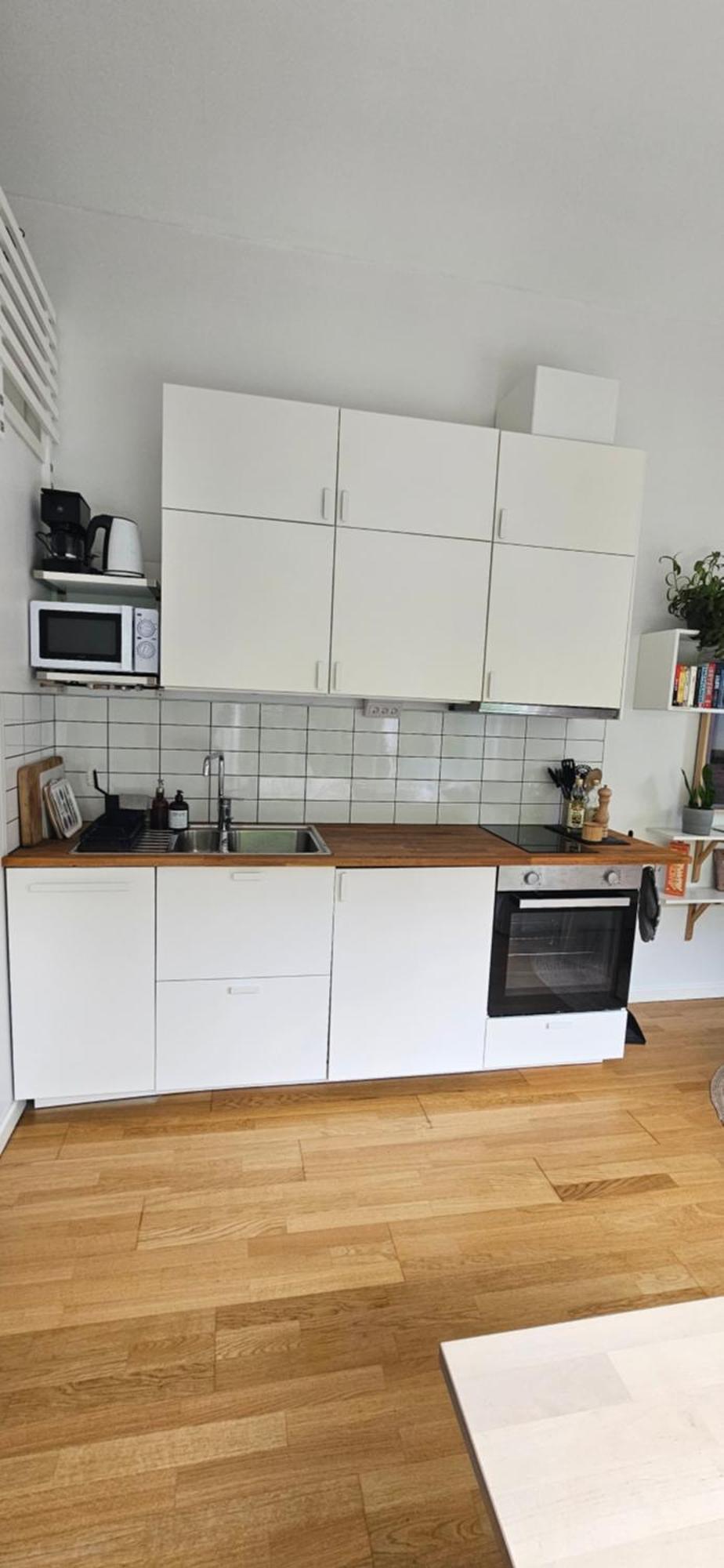 Tiny Grey House With Loft, 15 Min From Center Goteborg