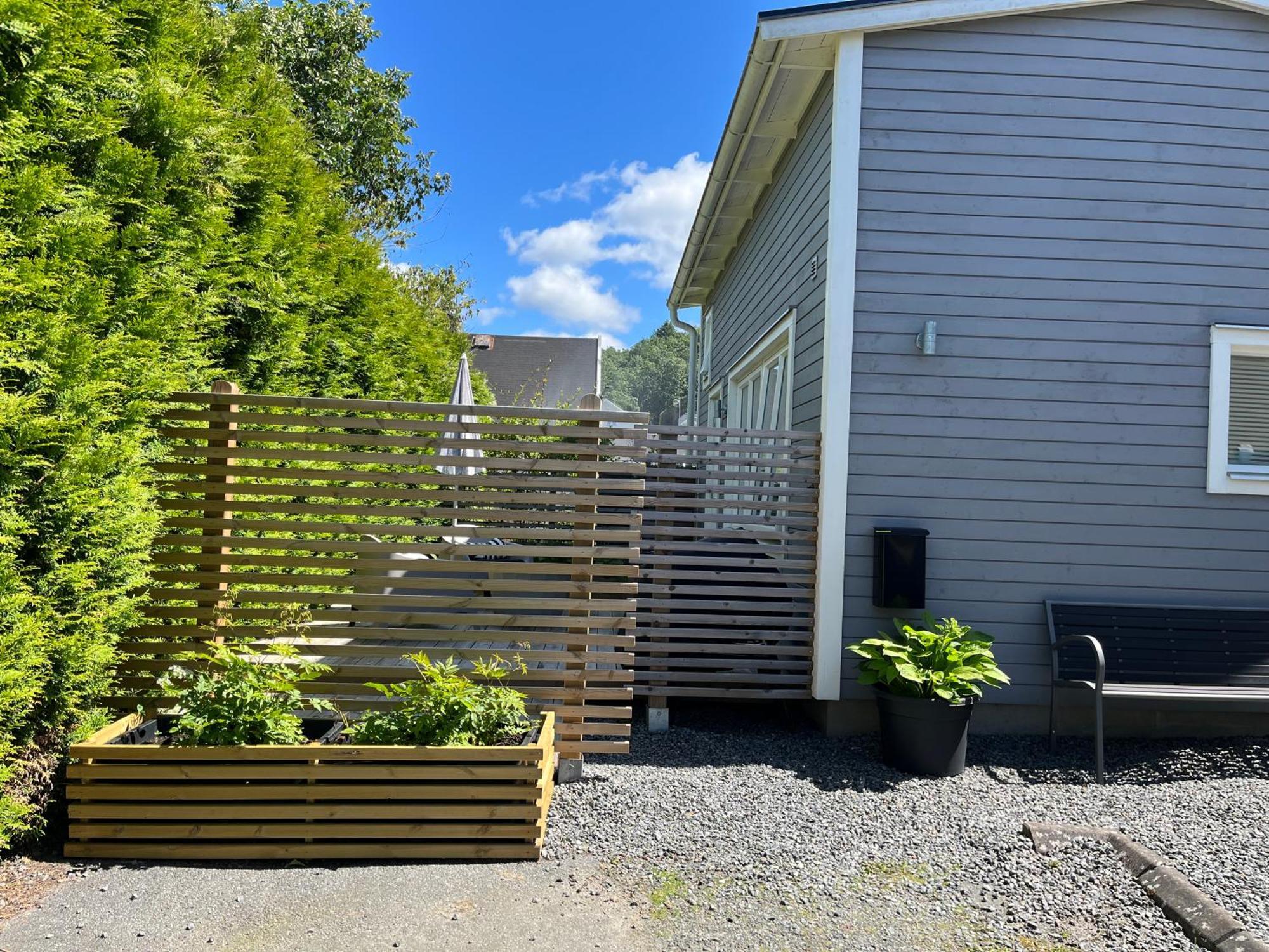 Tiny Grey House With Loft, 15 Min From Center Casa vacanze